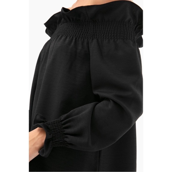 Tuckernuck Off the Shoulder Marguerite Blouse Long Sleeves Smocked Black Small - Picture 6 of 11